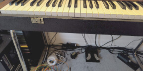 Viscount Intercontinental Piano 7 en bon état