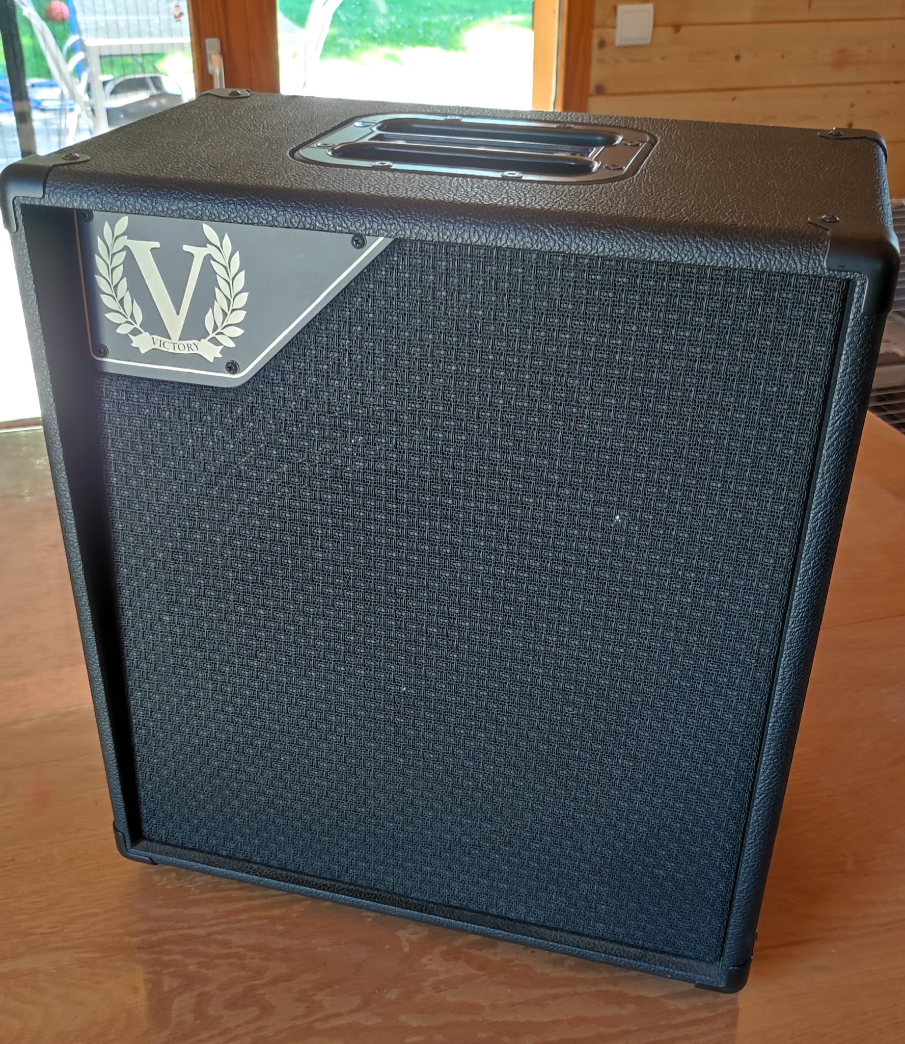 Baffle Victory 112V 