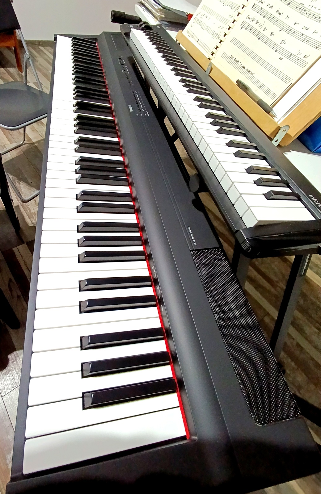 Yamaha P-125 (45797)