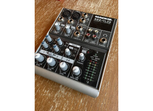 Mackie 402-VLZ3 (83531)