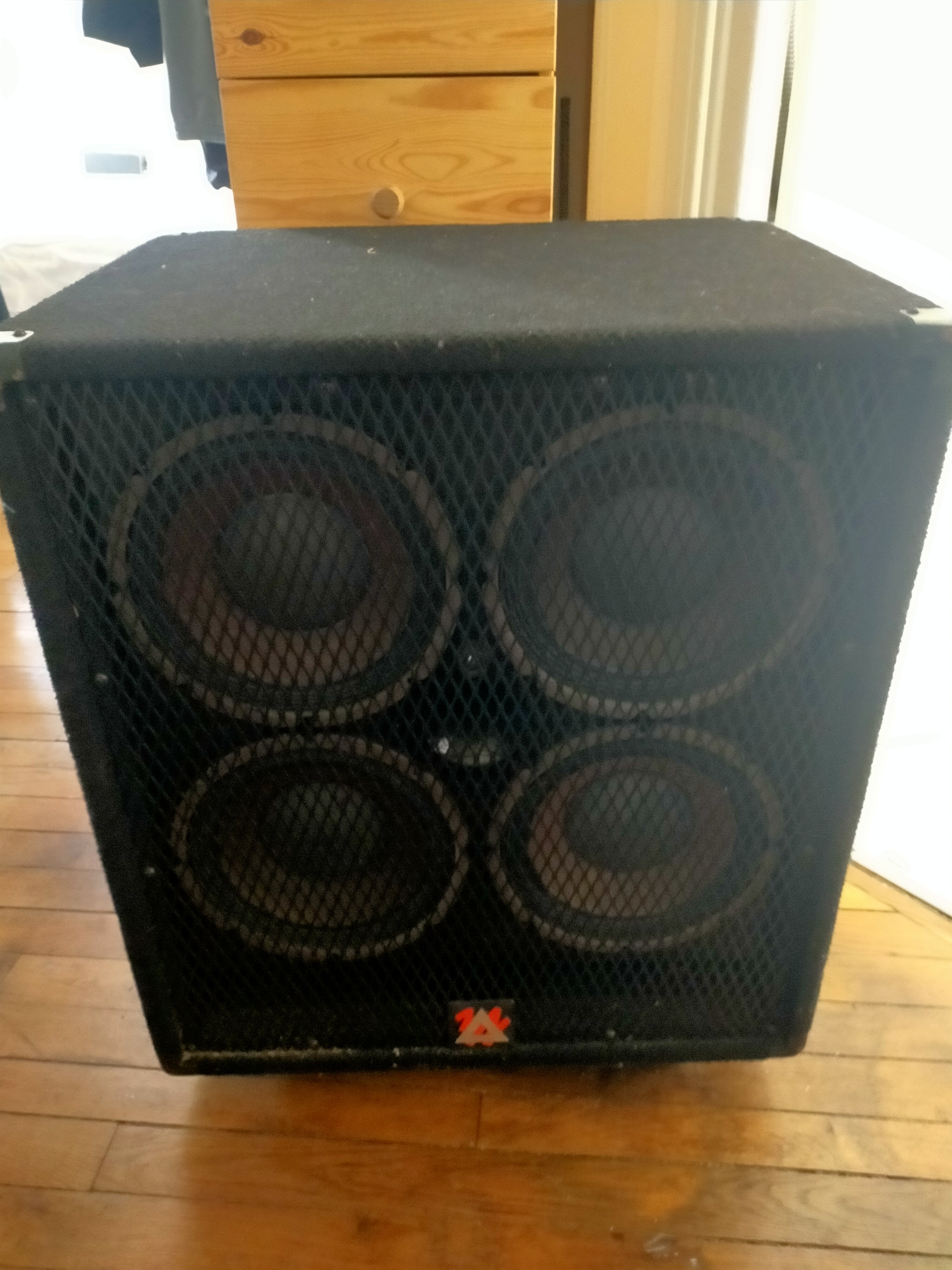 Vends Baffle Peavey 410 TFX.