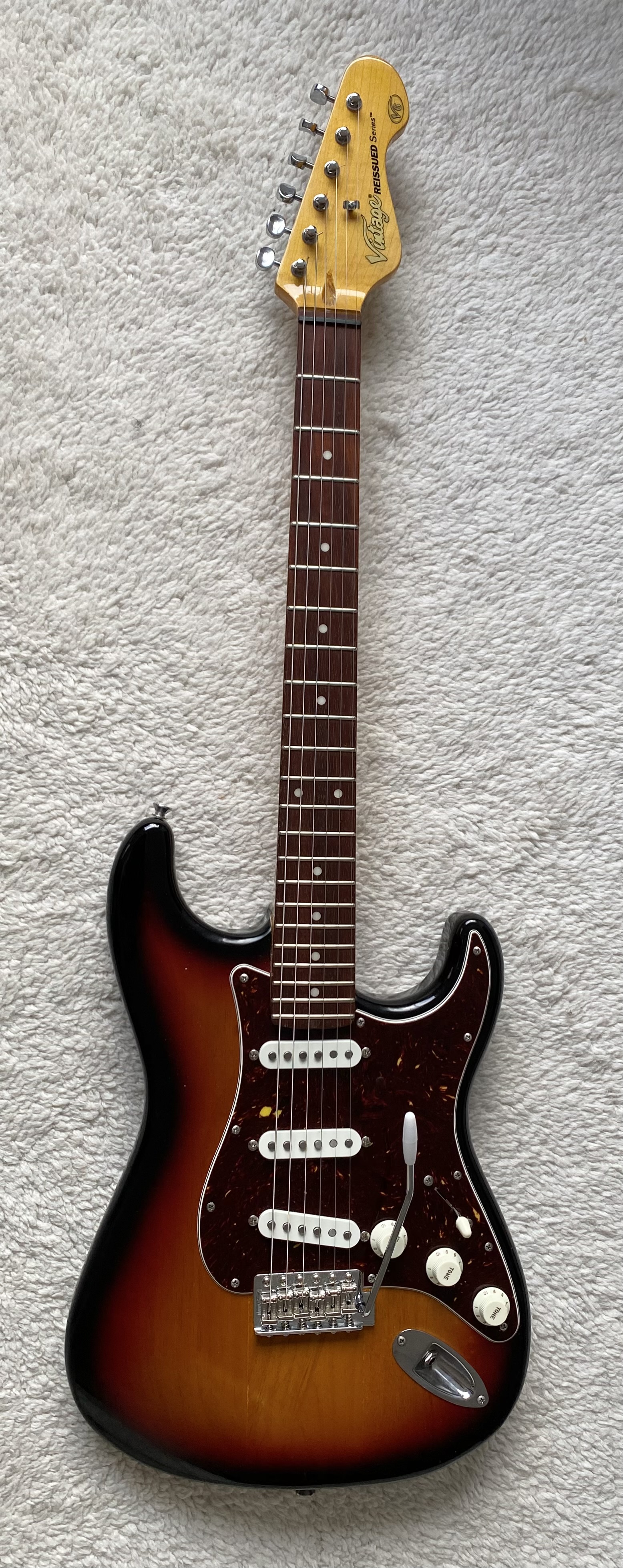 Vends Vintage V6 Reissued