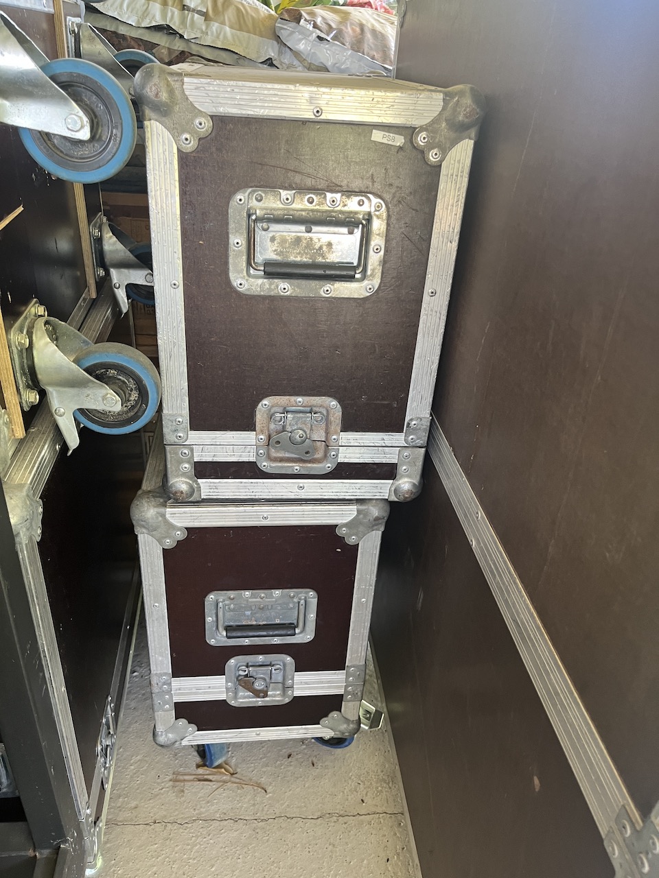 Vends 2 Fly pour PS 8