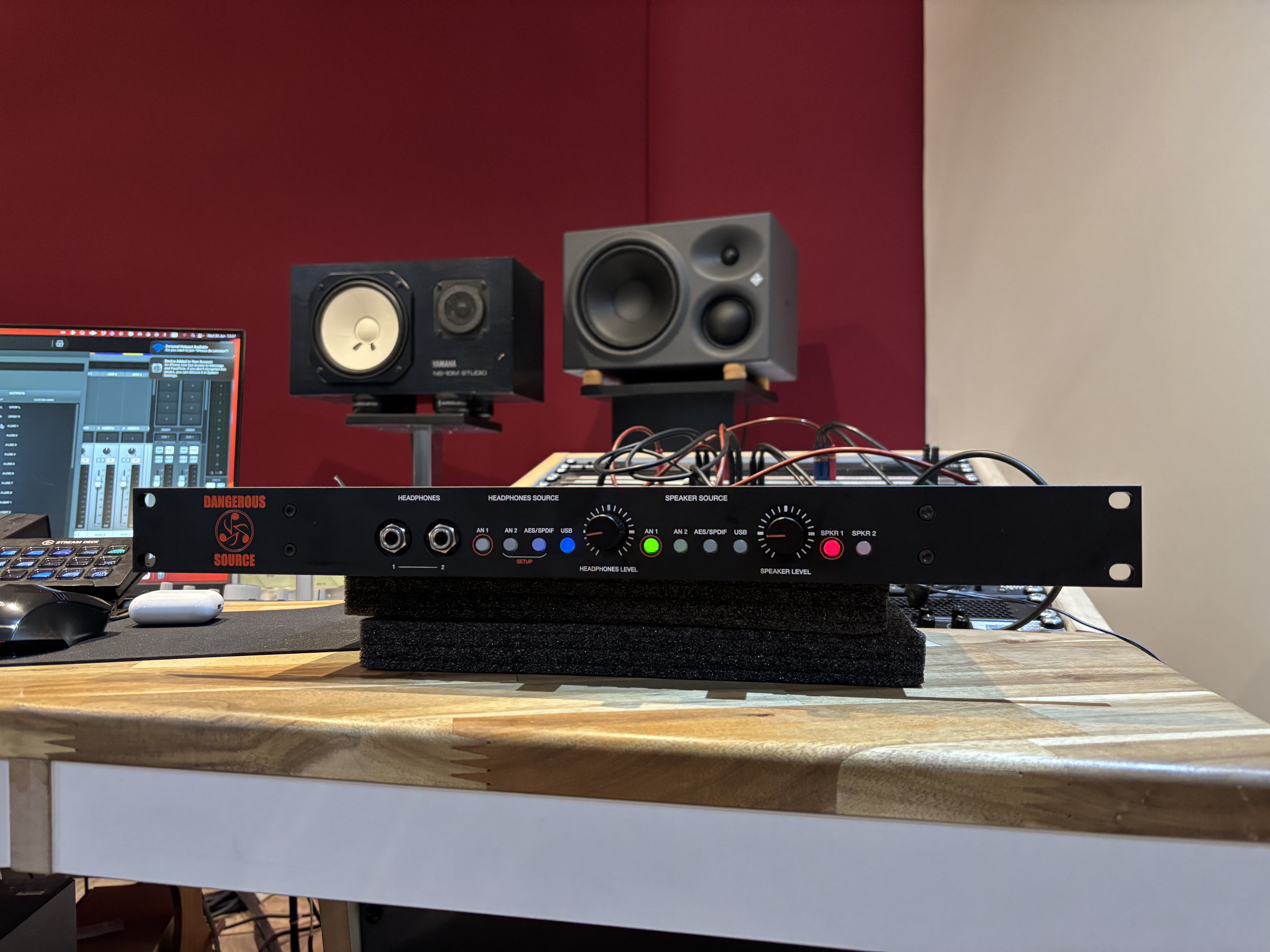 Dangerous Music Source - Contrôleur de monitoring + Rack panel