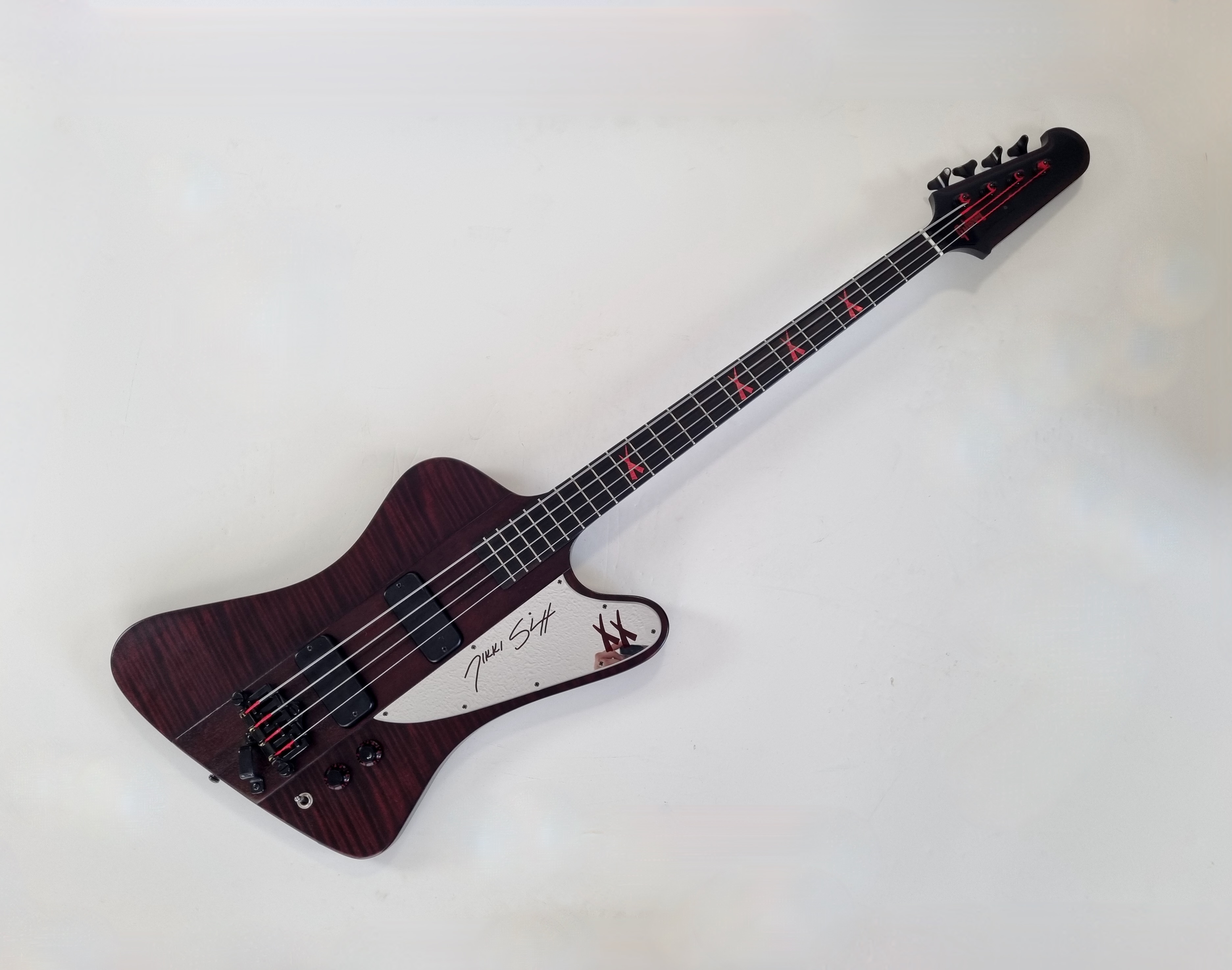 Gibson Thunderbird IV Nikki Sixx Signature 2009 Satin Red