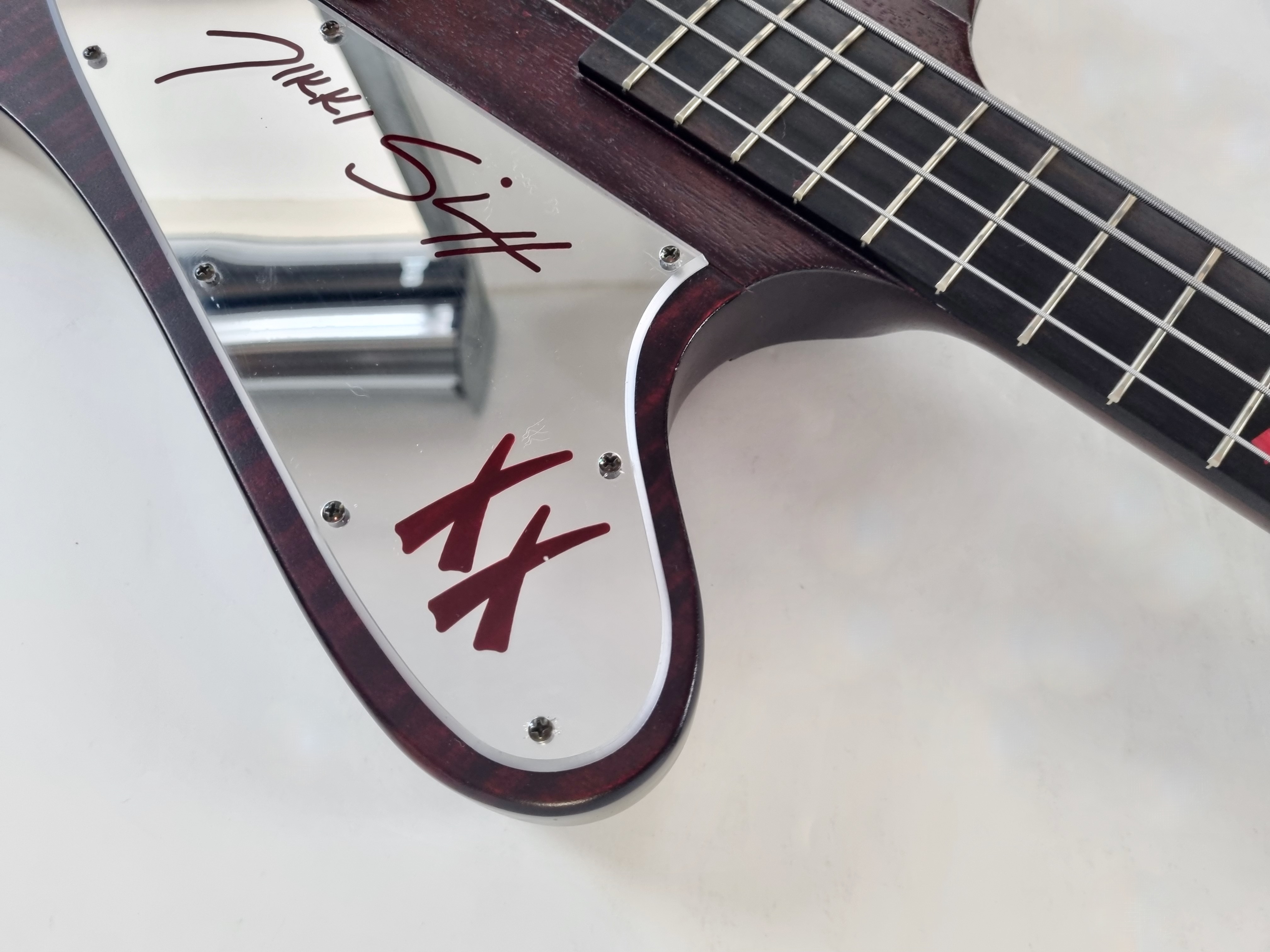 Gibson Nikki Sixx Thunderbird Bass (36545)