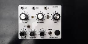 JMT synth SVCF-1 bandpass filter + lfo + sensor