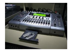 Boss BR-1600CD Digital Recording Studio (54197)