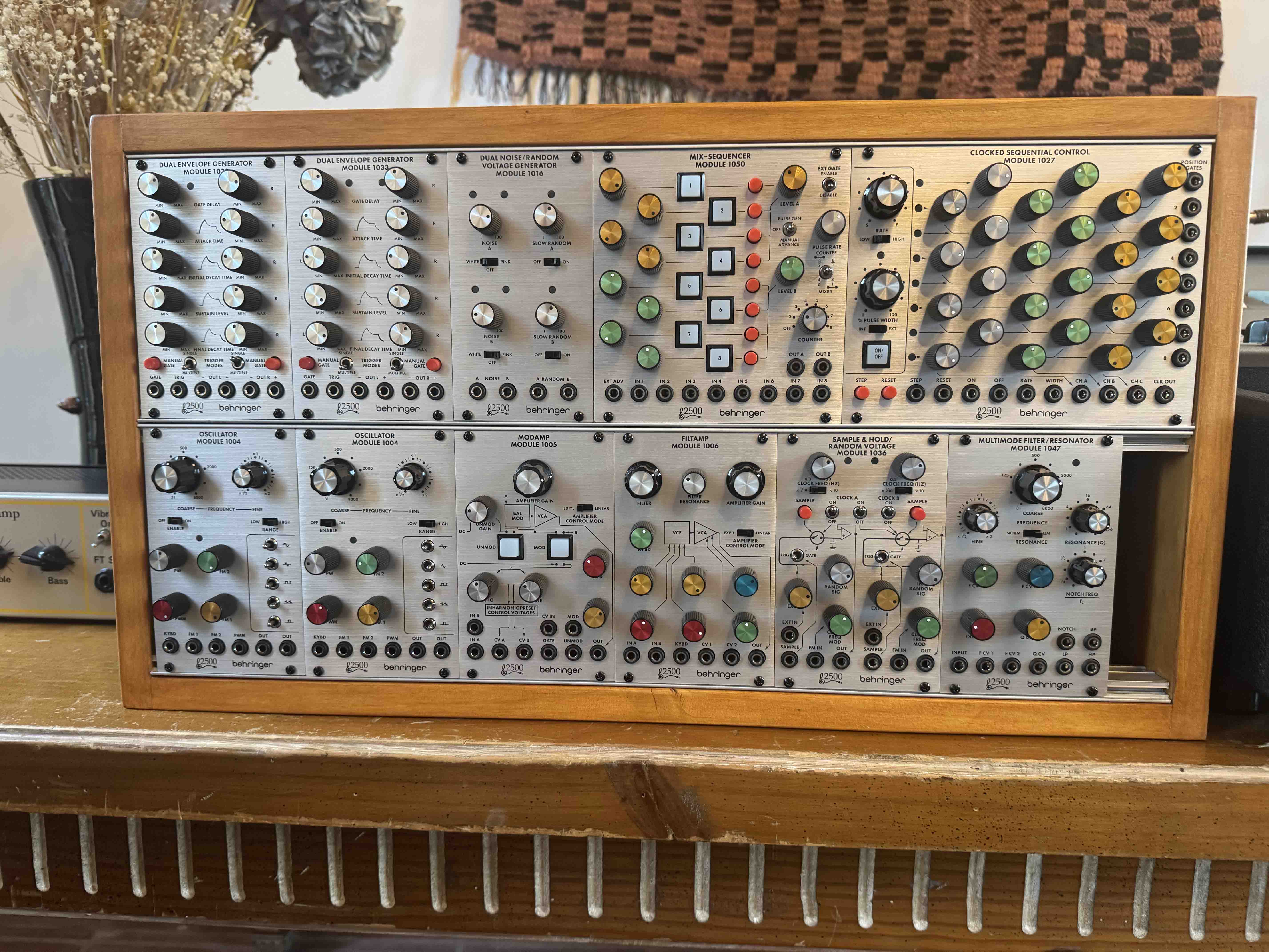 Vends système Behringer 2500 complet + rack sur mesure en bois massif