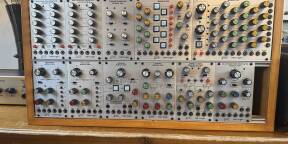 Vends système Behringer 2500 complet + rack sur mesure en bois massif