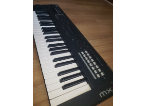 Yamaha MX49 (14271)