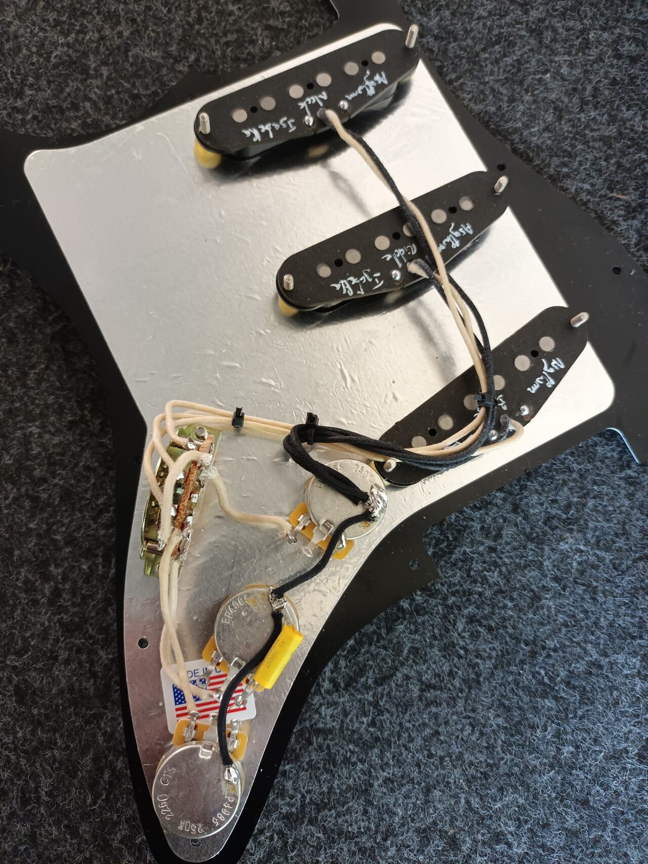 Asyllum Pickups Strat Izabella