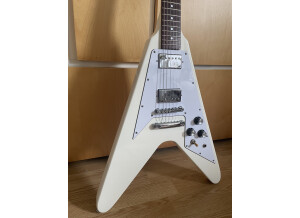 Tokai Flying V Fv 63 Vintage White Matching Headstock (90980)