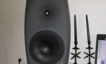 Genelec 8260A