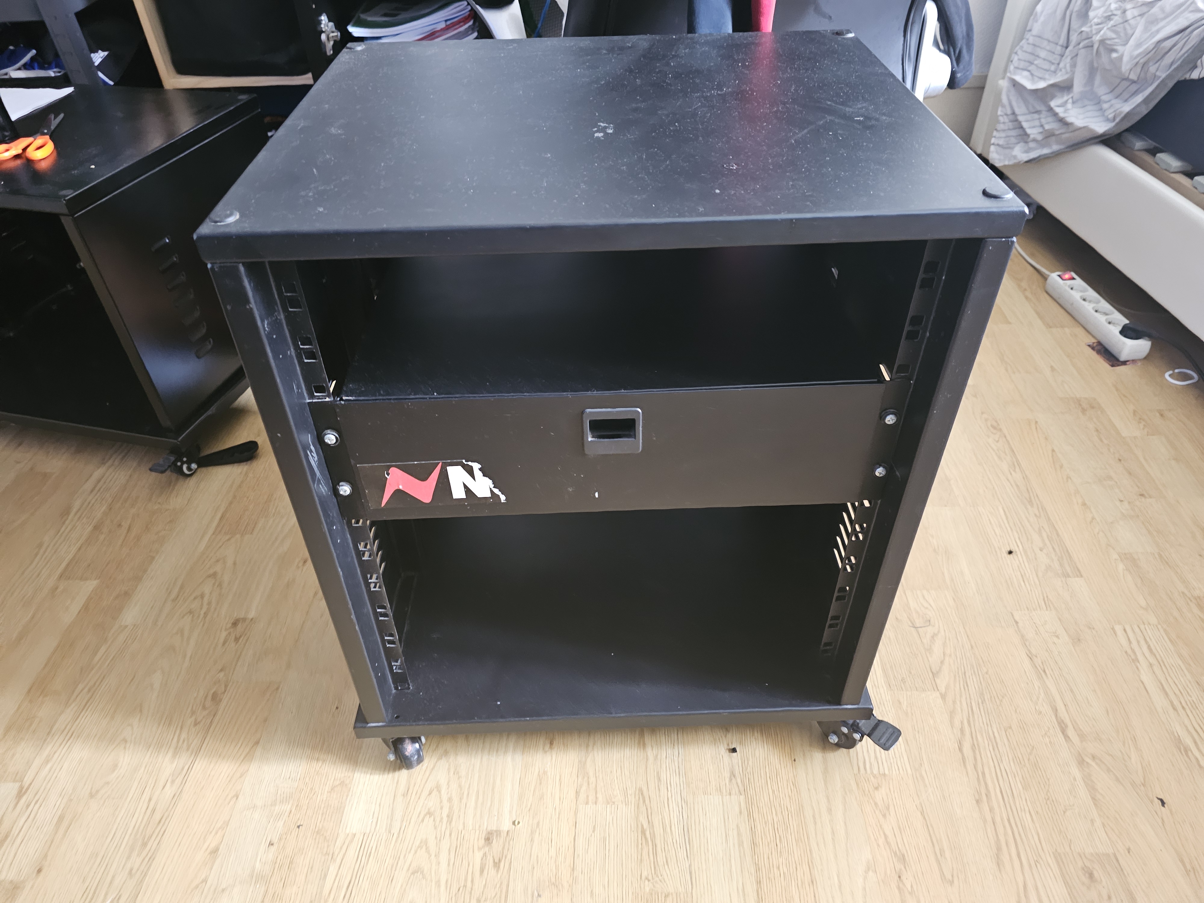 Rack Millenium SR-2012