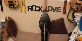 Vends 2e contrebasse electrique harley benyon ancien modele