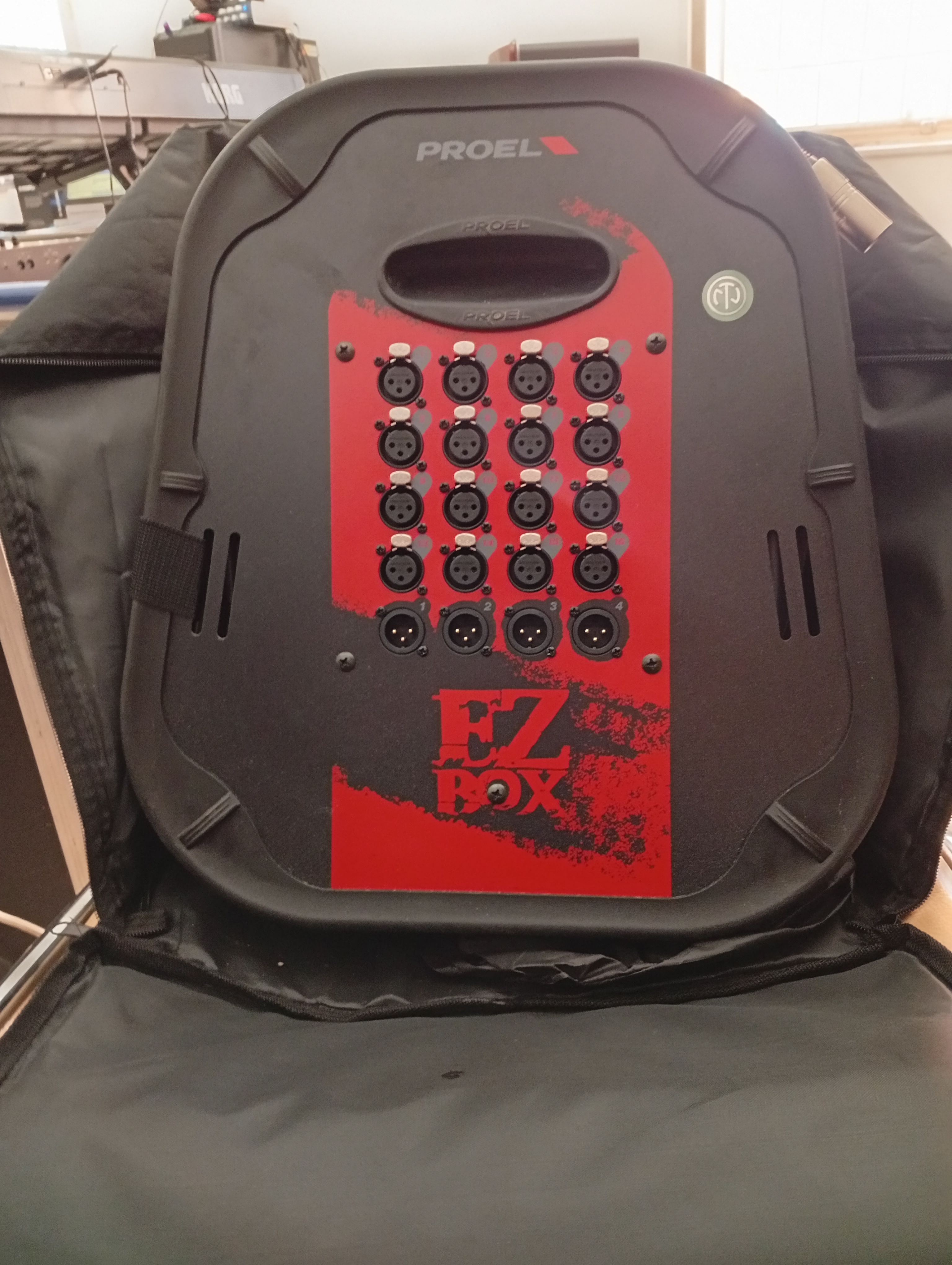 Vend audio stage box Proel