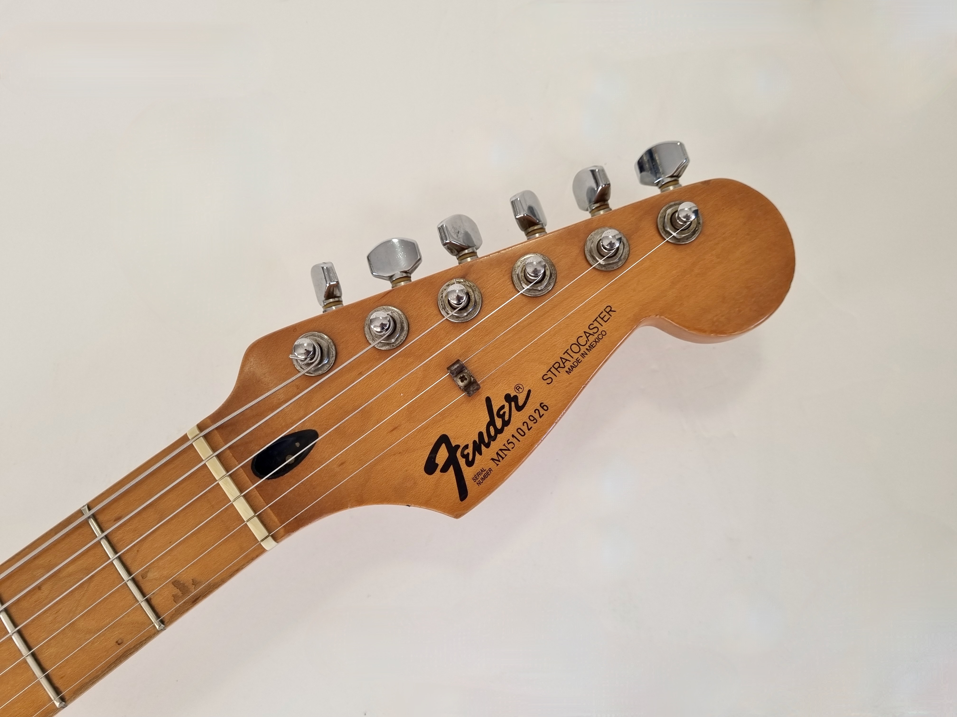 Fender Standard Stratocaster [1990-2005] (67770)