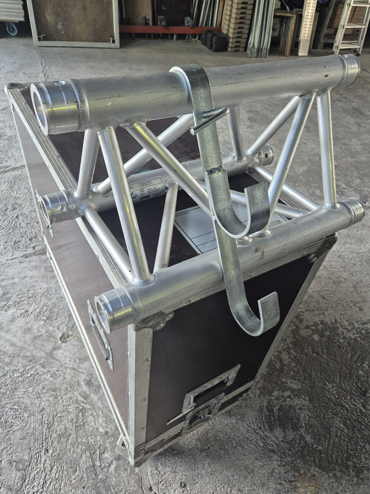 Vends support de câble pour structure lumiere