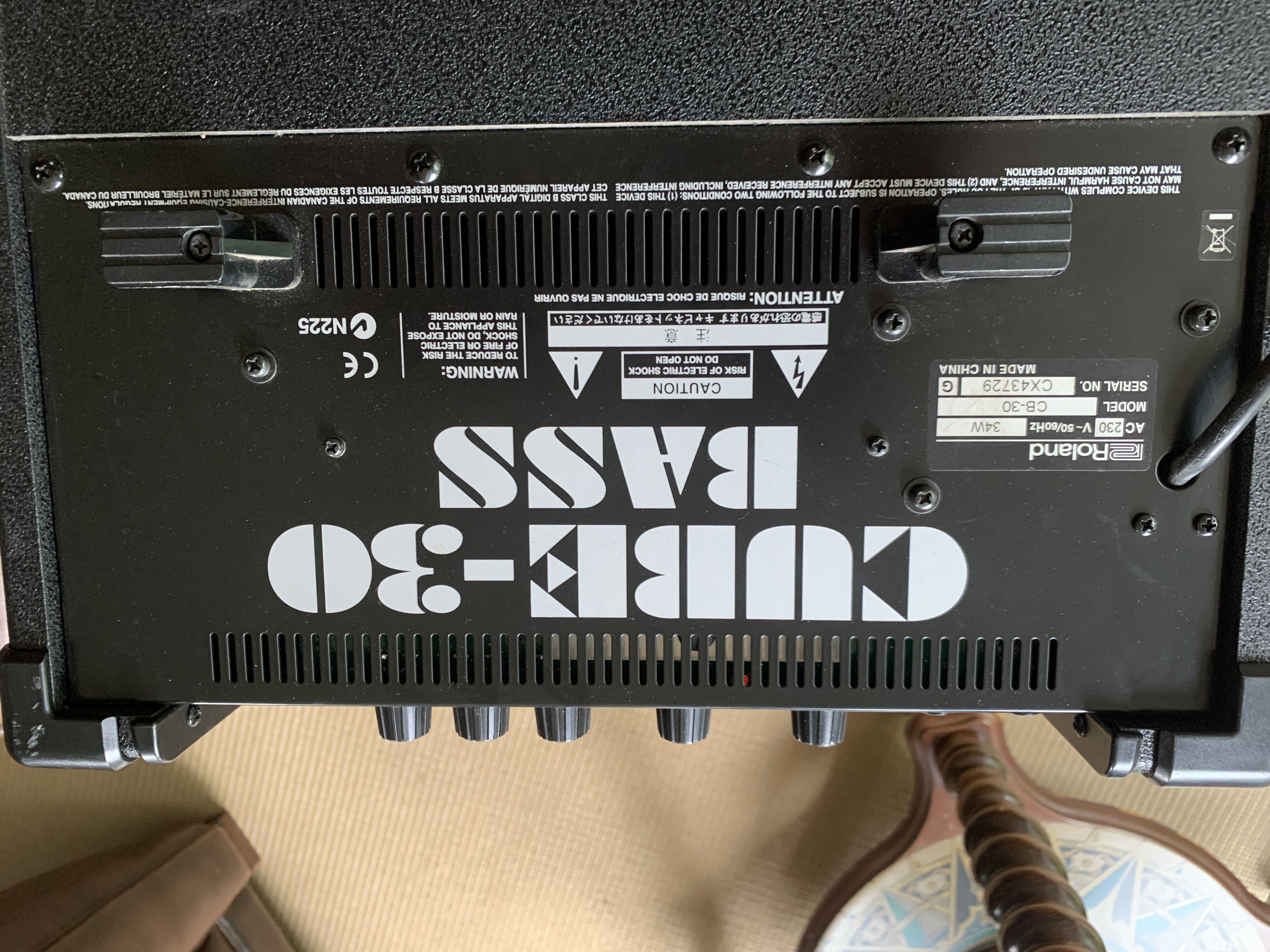 Vends Cube 30 Roland Bass