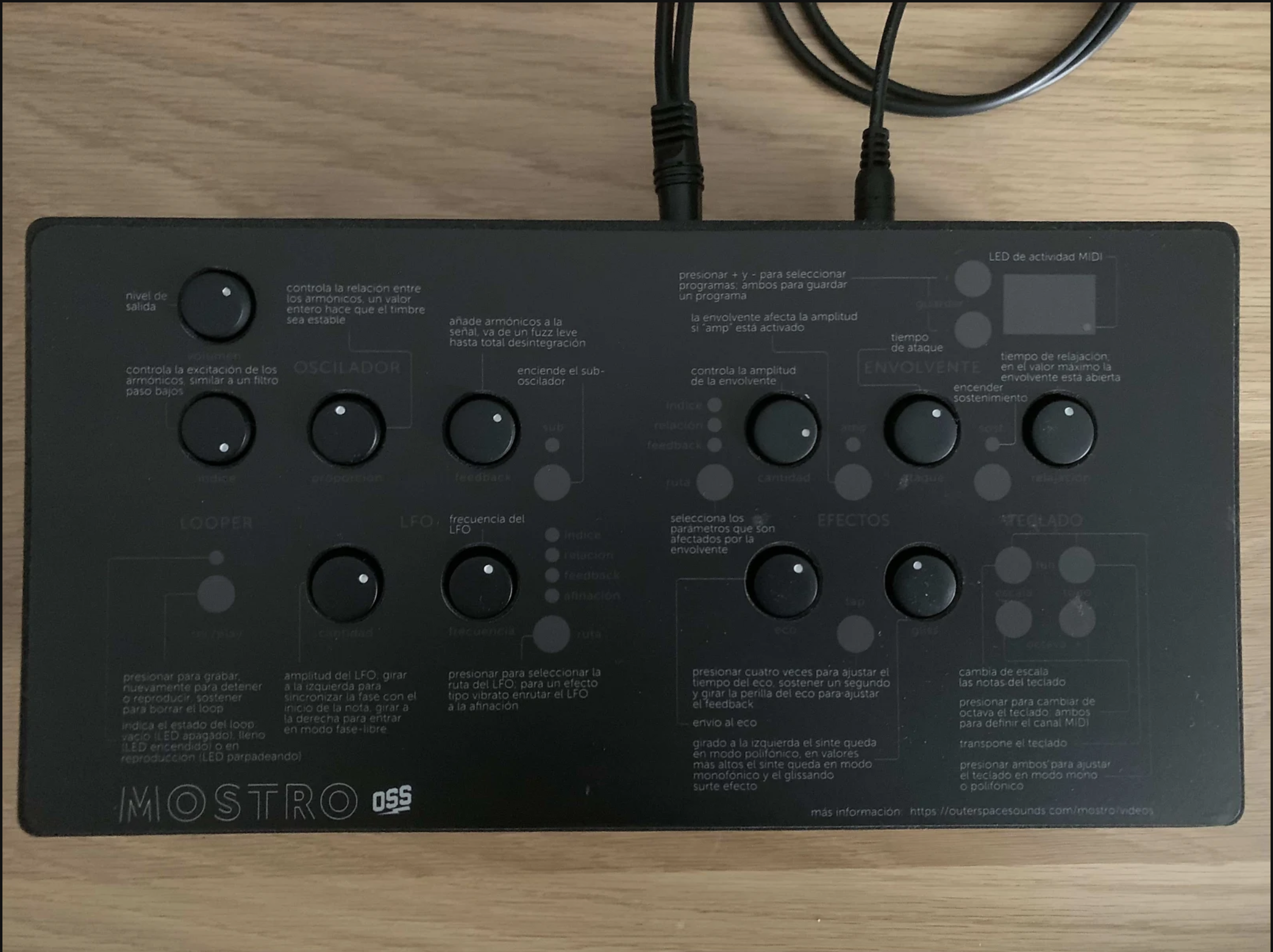 Vends Outer Space Sounds Mostro FM Synthesizer