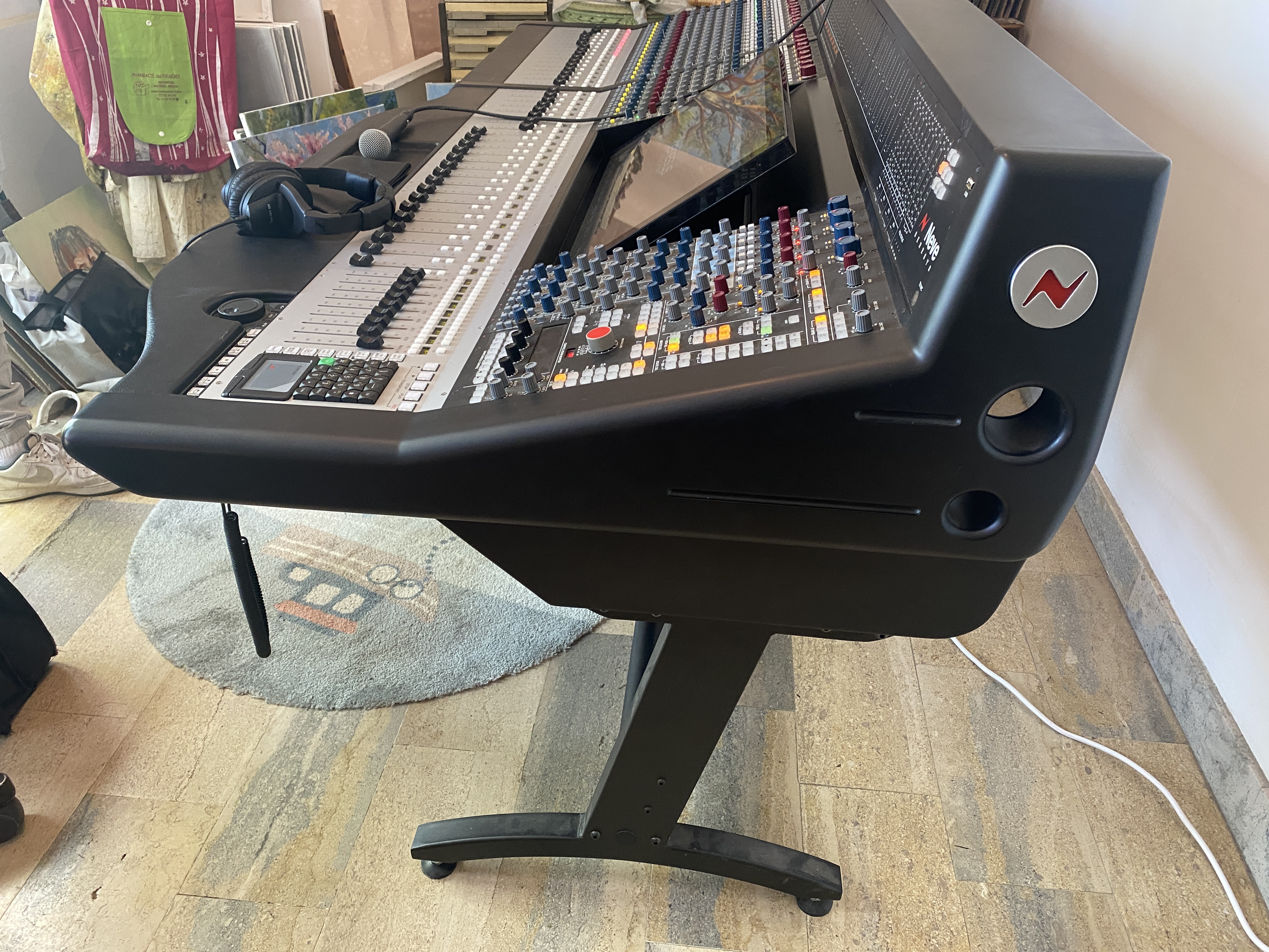 AMS-Neve Genesys (68738)