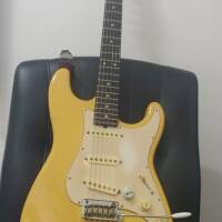 Vends SuhrClassic S 2004 (Strat Modele Scott Henderson),