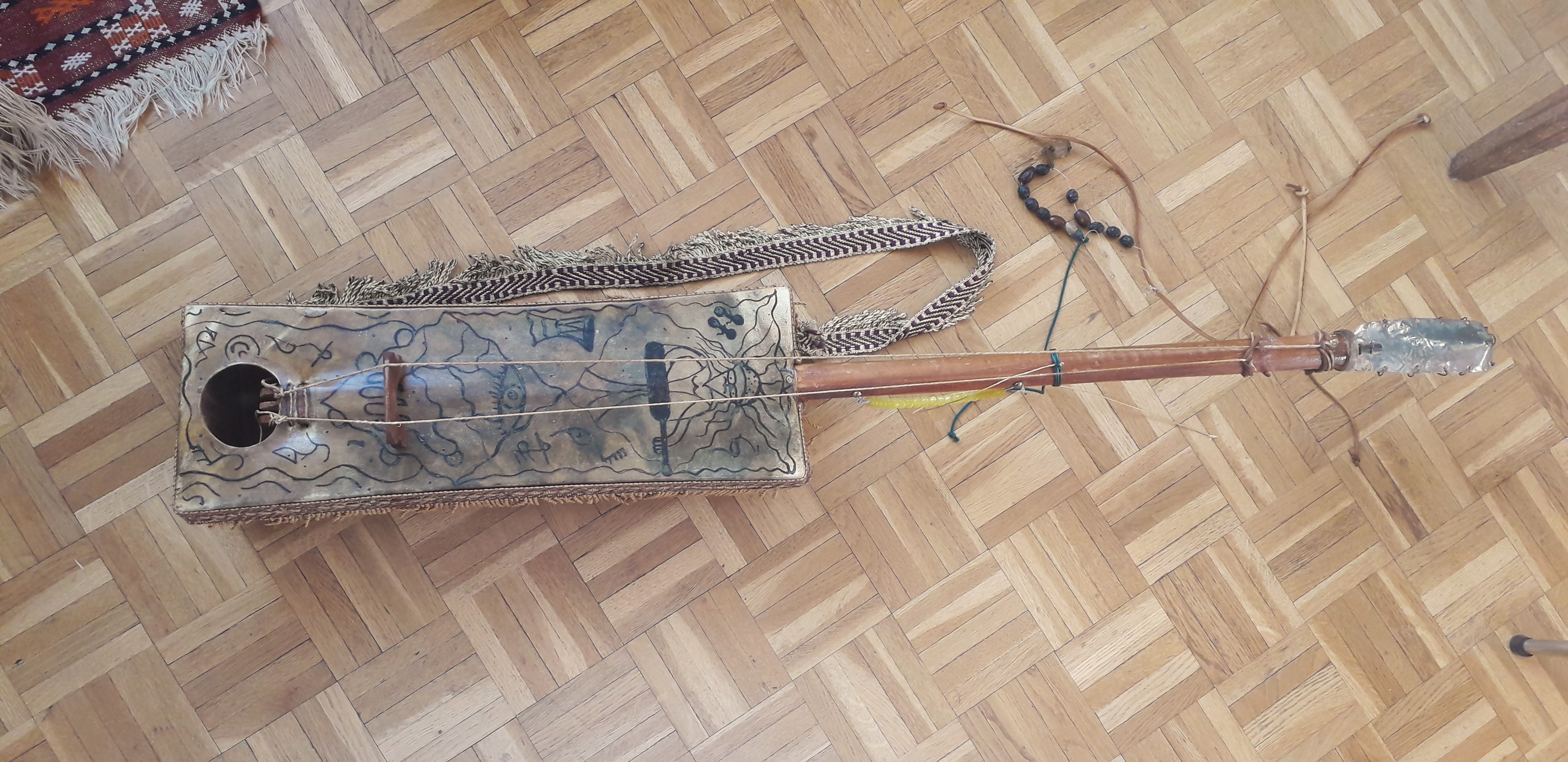 Vend Guembri traditionnel