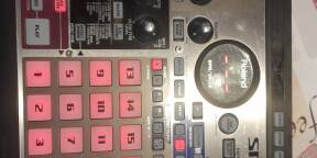 VENDS SP 555 ROLAND + CARTE COMPACT FLASH