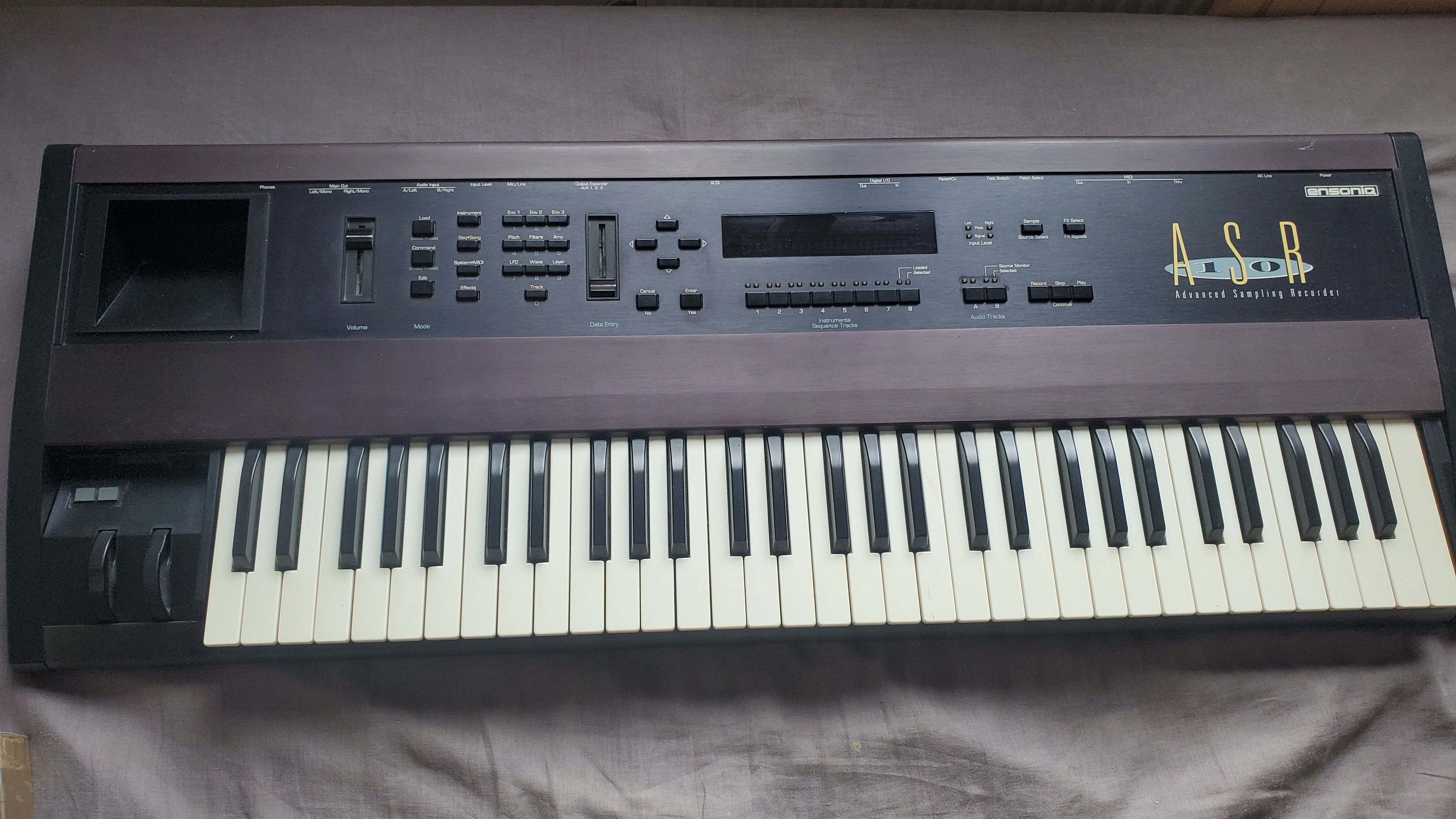 Vends asr 10 61 touches