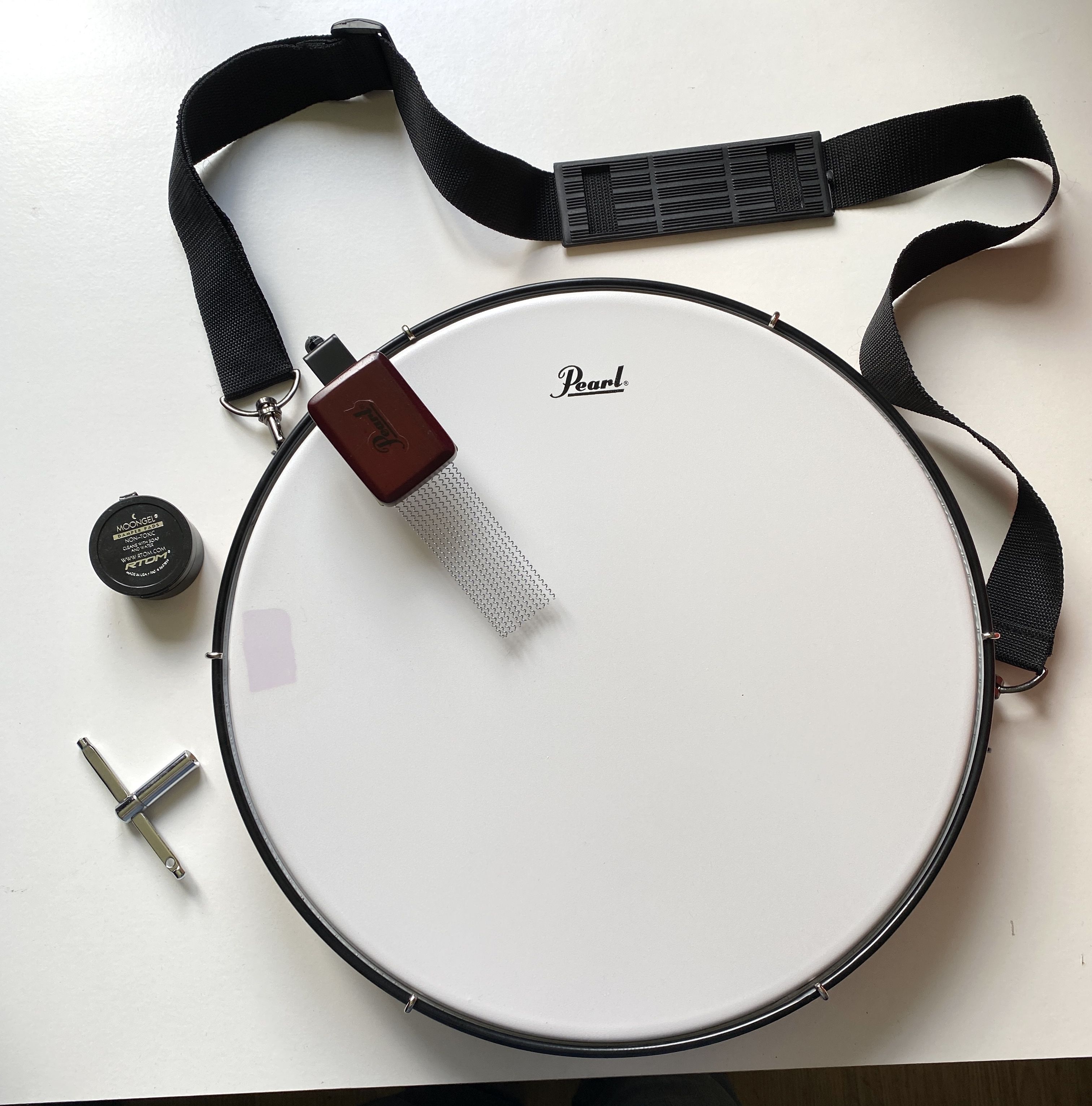Vends Pearl PFR-14HK : Frame Drum PFR-14C + Hip Kit