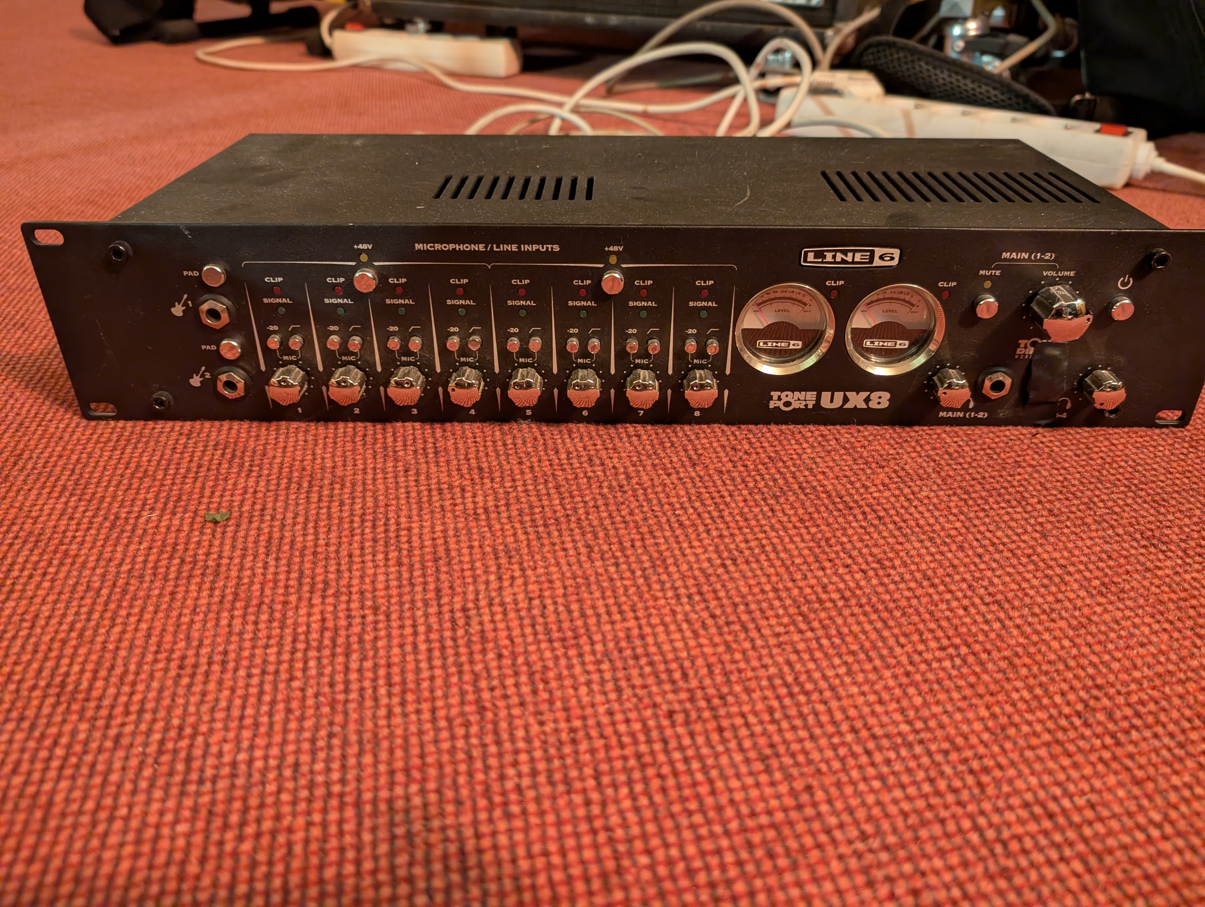 Line6 TonePort UX8 carte son