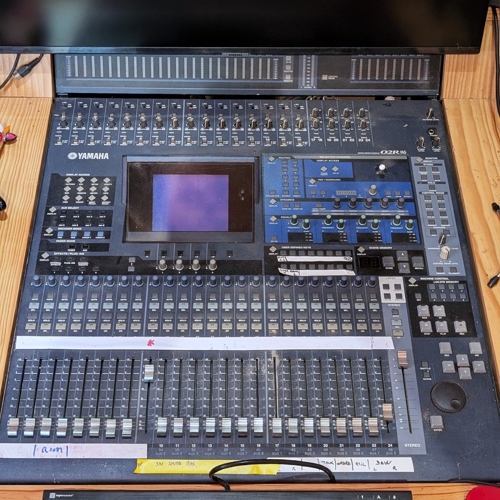 studio-la-boite-a-meuh-yamaha-02r96-14