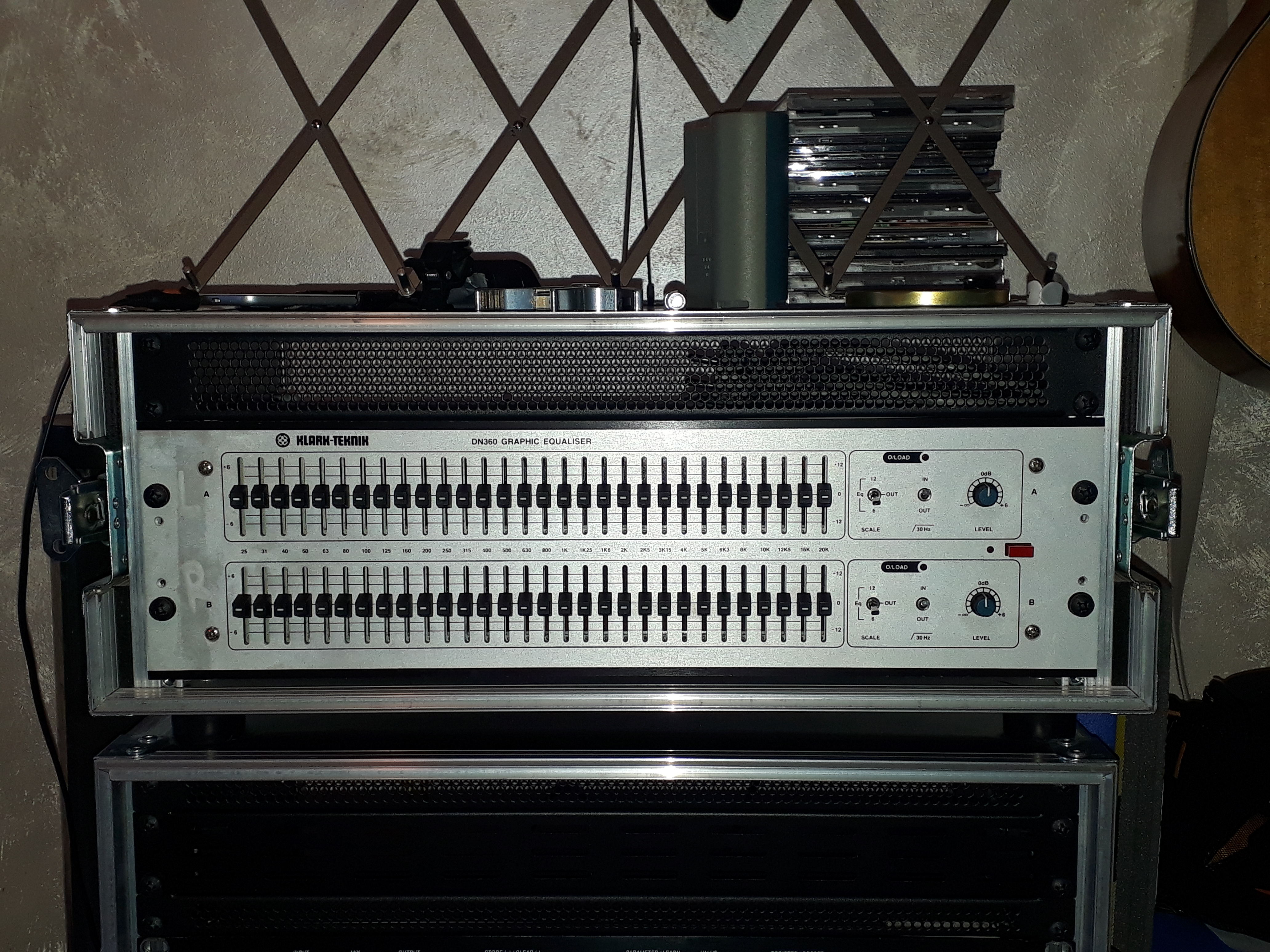 EQUALISEUR DN360 KLARK TEKNIK (UK MADE) en flight