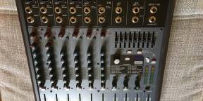 Vends table de mixage Alto Professional Live 802