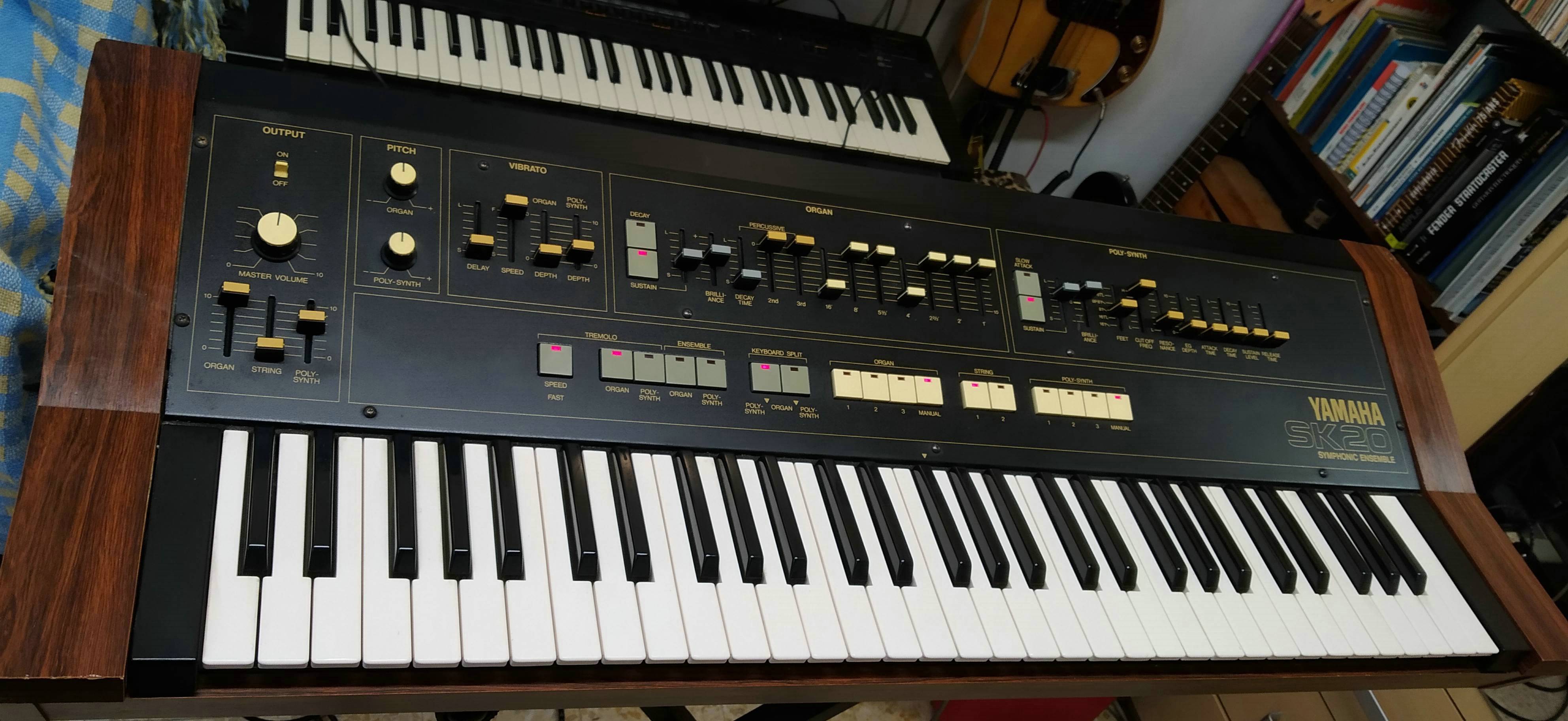 YAMAHA SK20 String ensemble/Organ/Synth