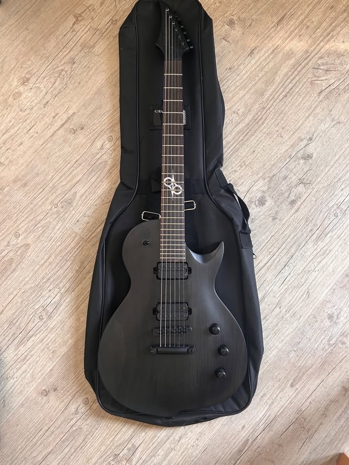 Solar Guitar - GC2.6C Trans Black Matte