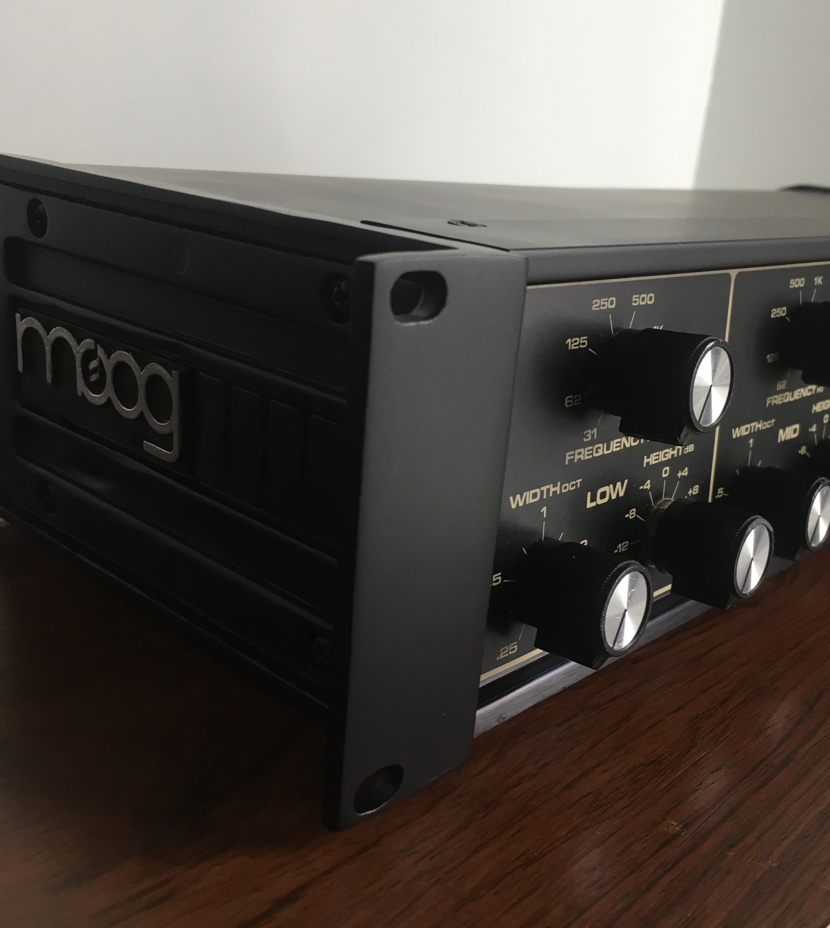 Moog Music 3 Band Parametric Equalizer  (73802)