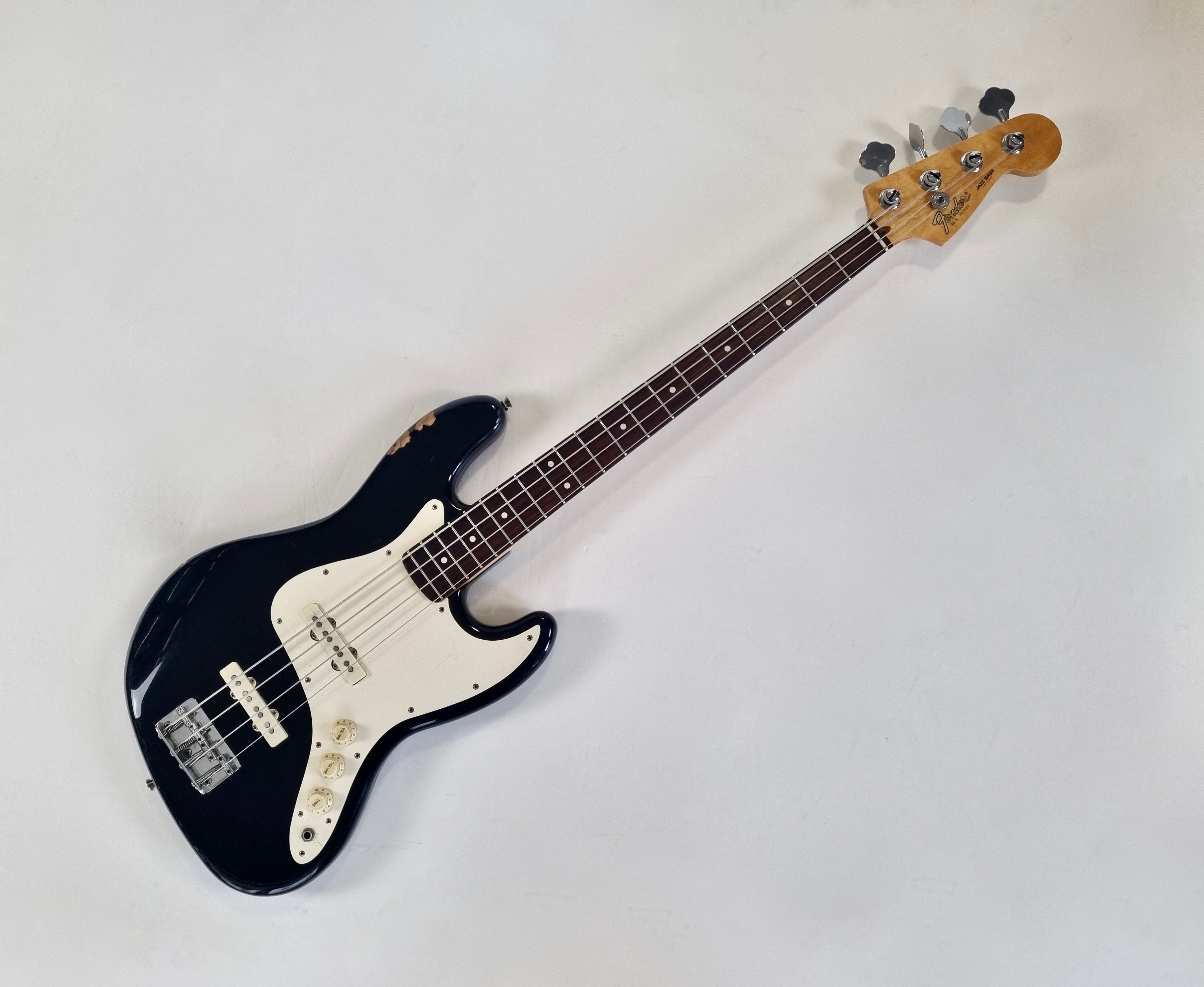 Fender Jazz Bass 1984 Black Dan Smith