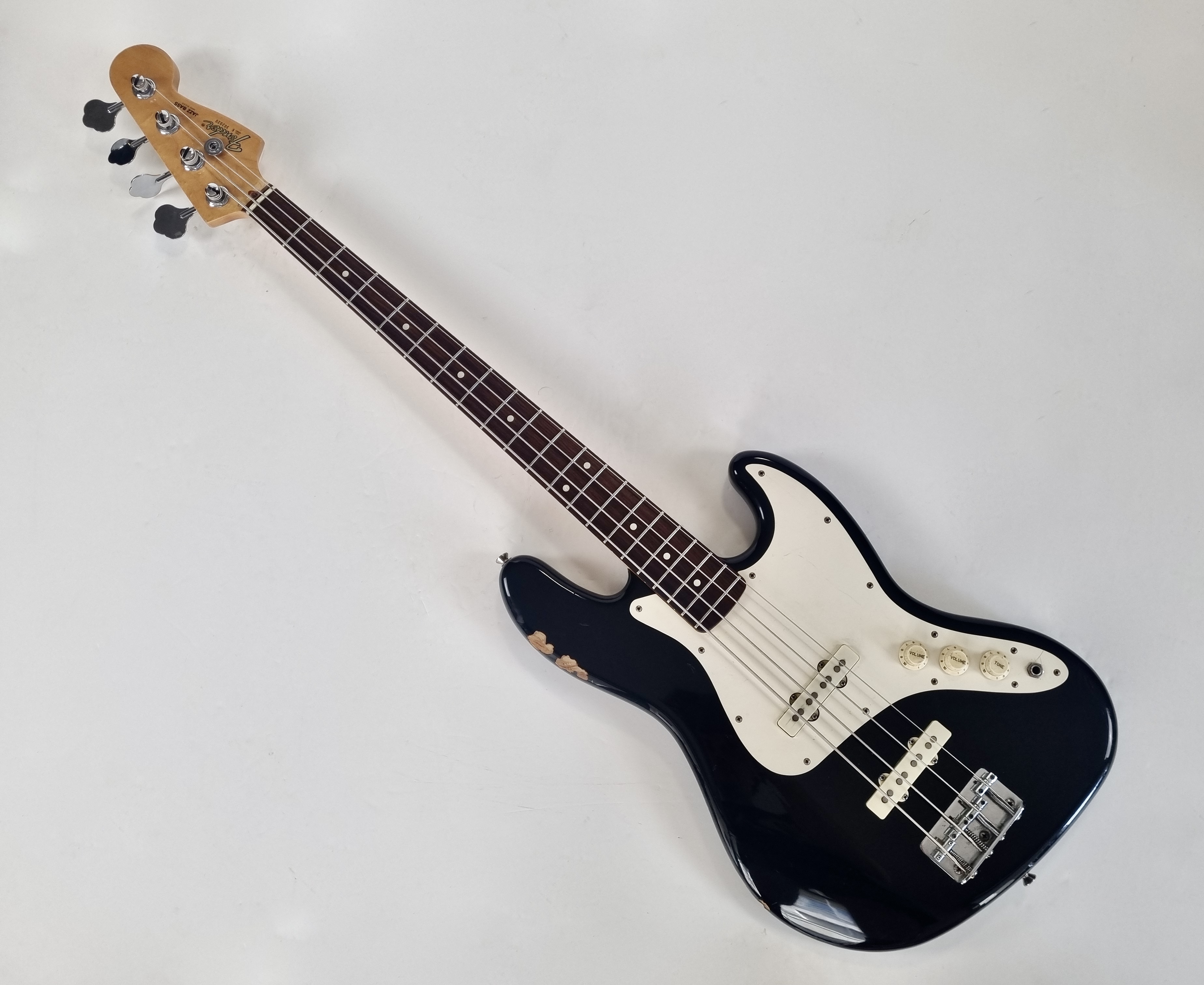 Fender Jazz Bass (1978) (9824)