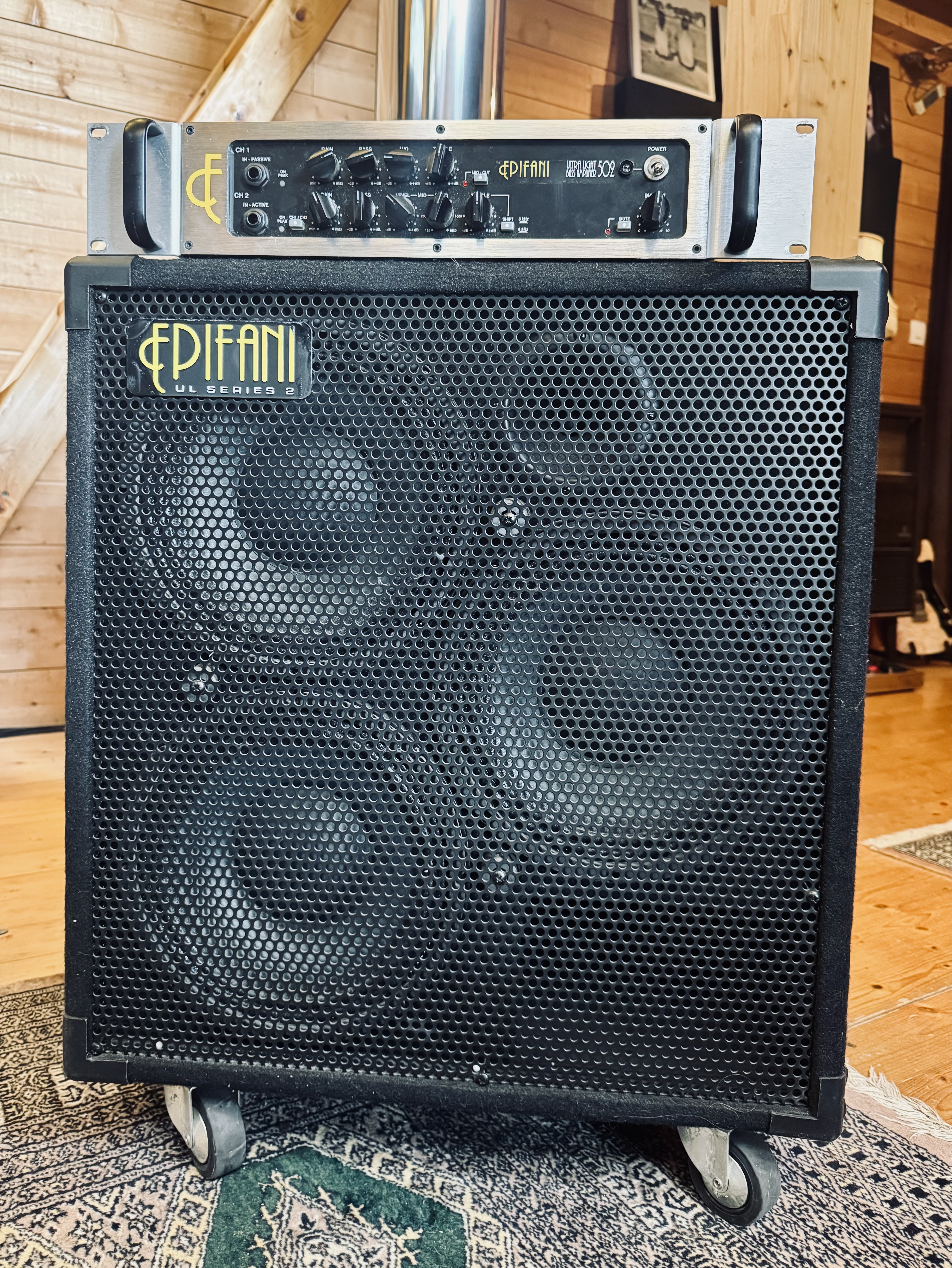 Ampli basse EPIFANI tête + baffle + footswitch