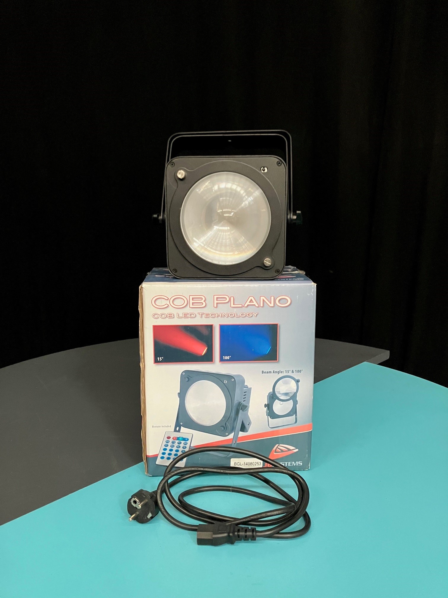 Vends d'occasion JB SYSTEMS COB PLANO (sans télécommande IR)