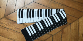 Echarpe en coton à motifs touches de piano (115 x 17 cm)