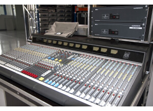 Allen & Heath GL3300 24/8/2 (2655)