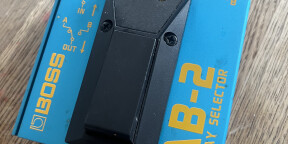 Vends pédale Boss AB-2