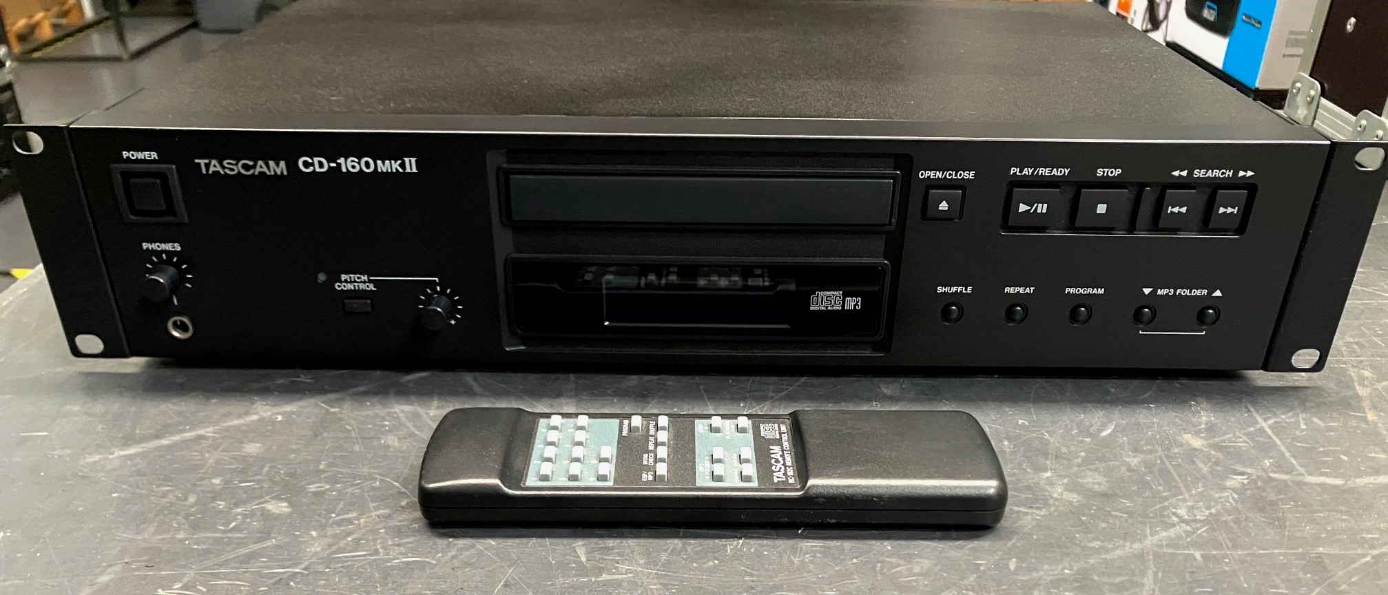 Vends d'occasion TASCAM CD-160 MKII lecteur CD + télécommande IR