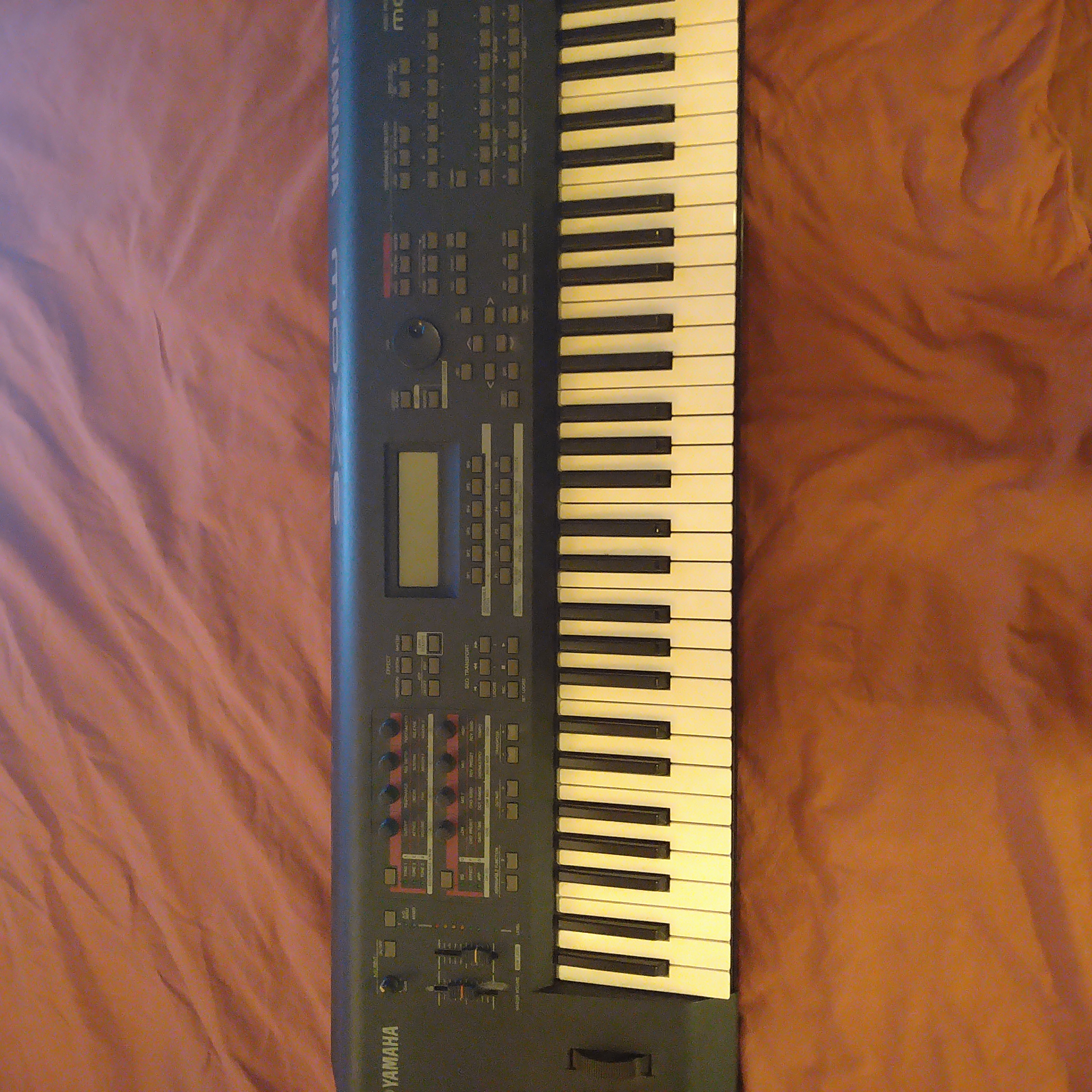 Clavier Synthétiseur Workstation Yamaha MOX 6 