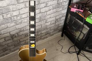 Epiphone Jared James Nichols 'Gold Glory' Les Paul Custom