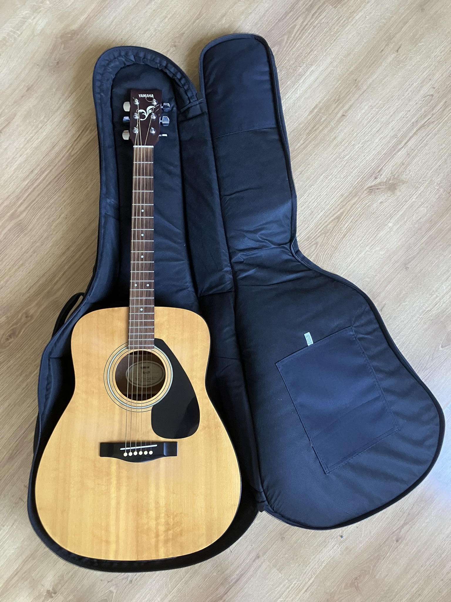 Vends Guitare Folk Yamaha FG-401