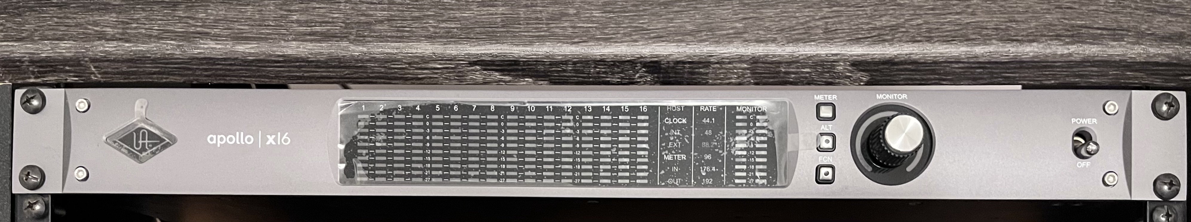 Vends interface audio Apollo X16 de Universal Audio